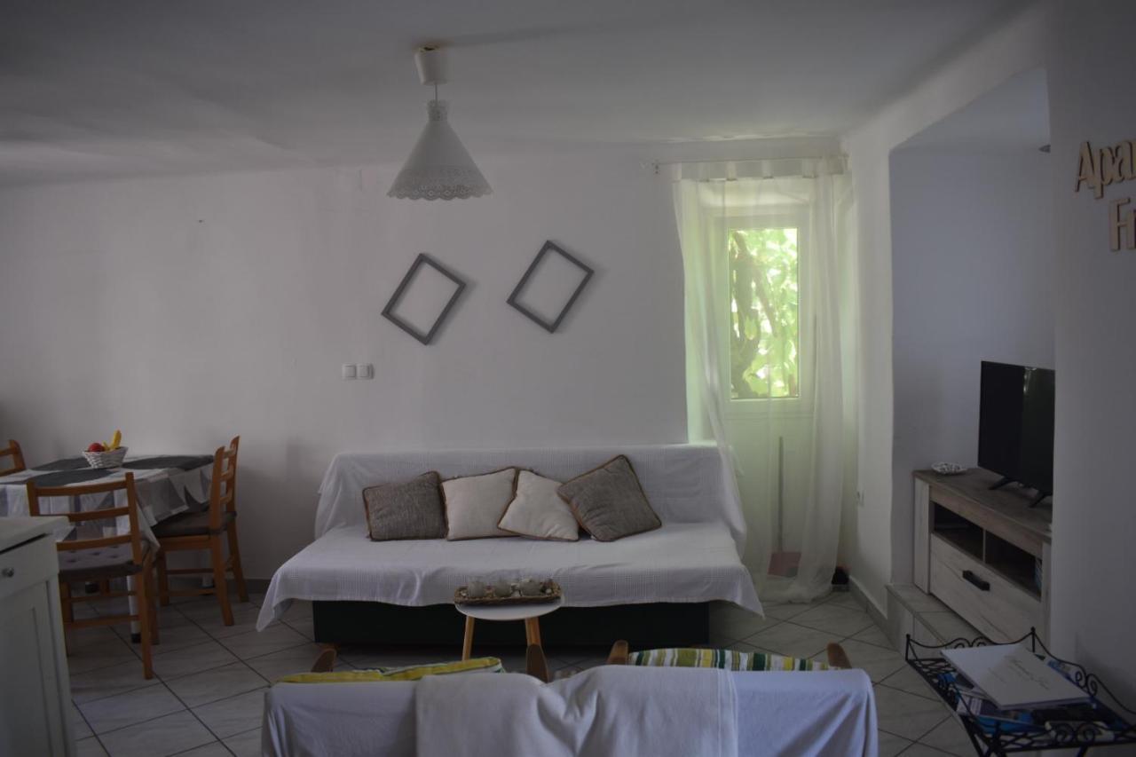 Apartment Estera Jelsa  Luaran gambar