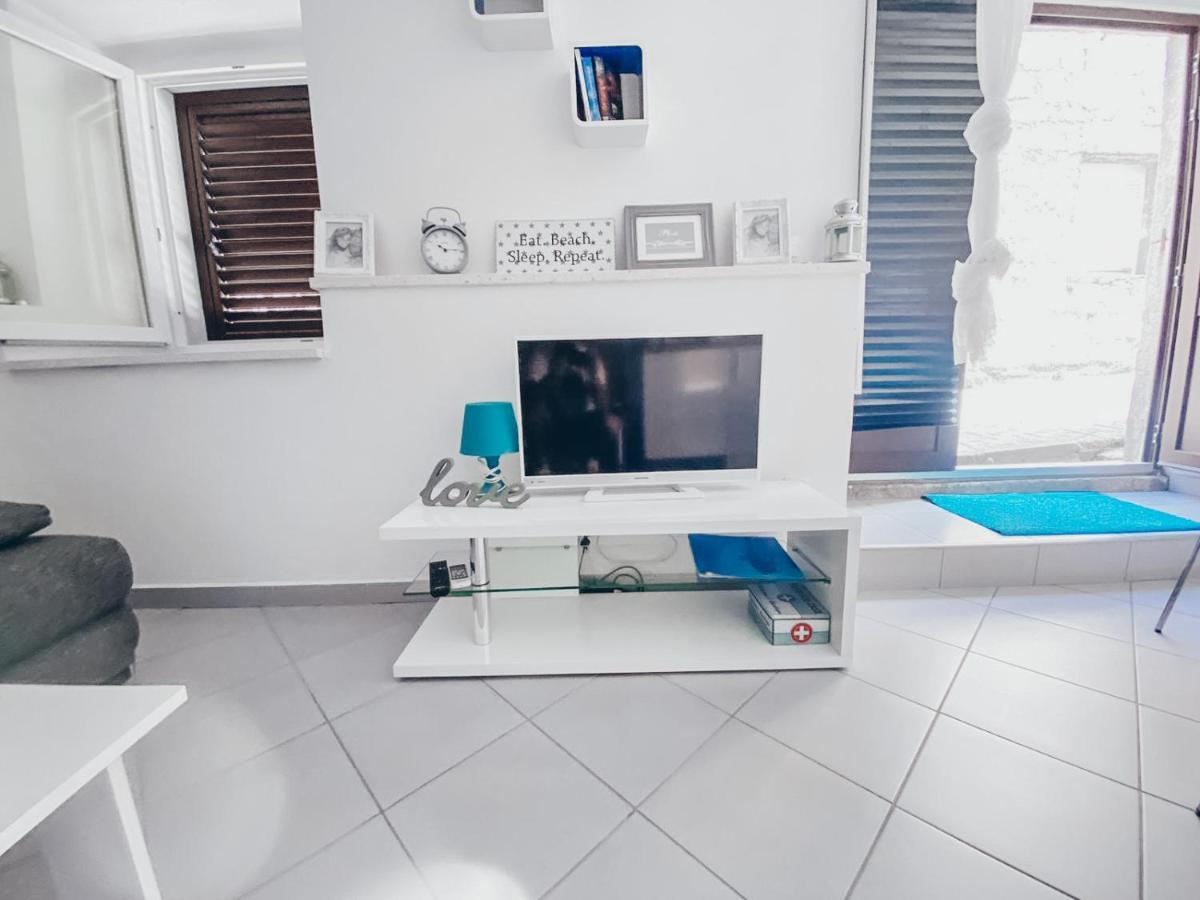 Apartment Estera Jelsa  Luaran gambar