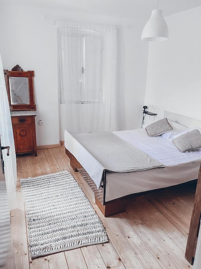 Apartment Estera Jelsa  Luaran gambar