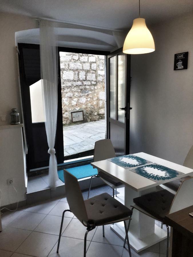Apartment Estera Jelsa  Luaran gambar