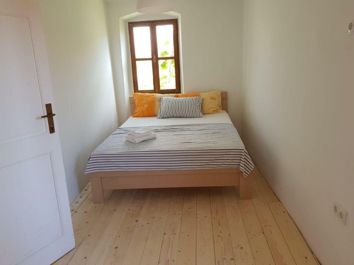 Apartment Estera Jelsa  Luaran gambar